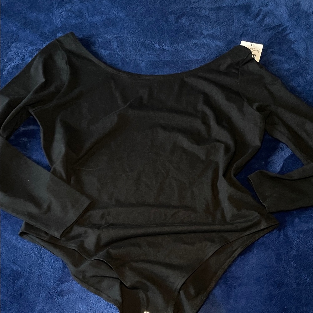 Off The Shoulder Bodysuit - Picture 2 of 3